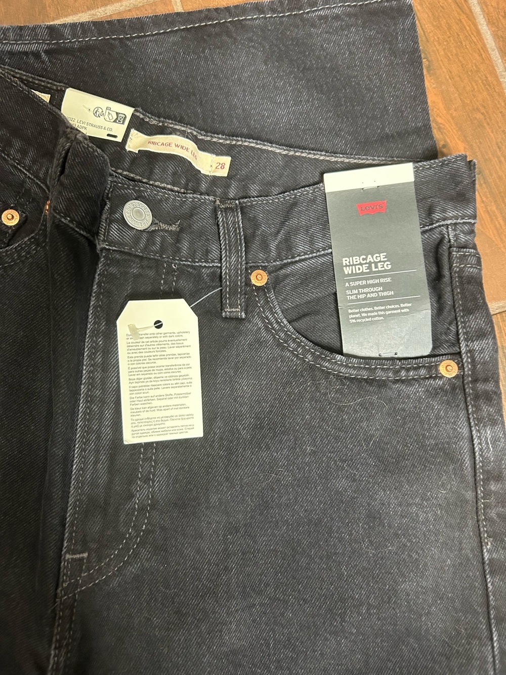 Levi’s Premium Black Ribcage Wide Leg Denim High Rise Jeans Womens 28 - Picture 2 of 5